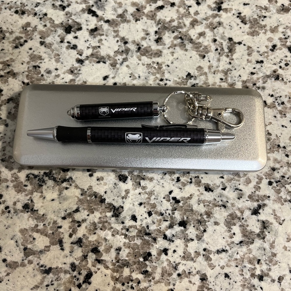 Dodge Viper Pen & Keychain